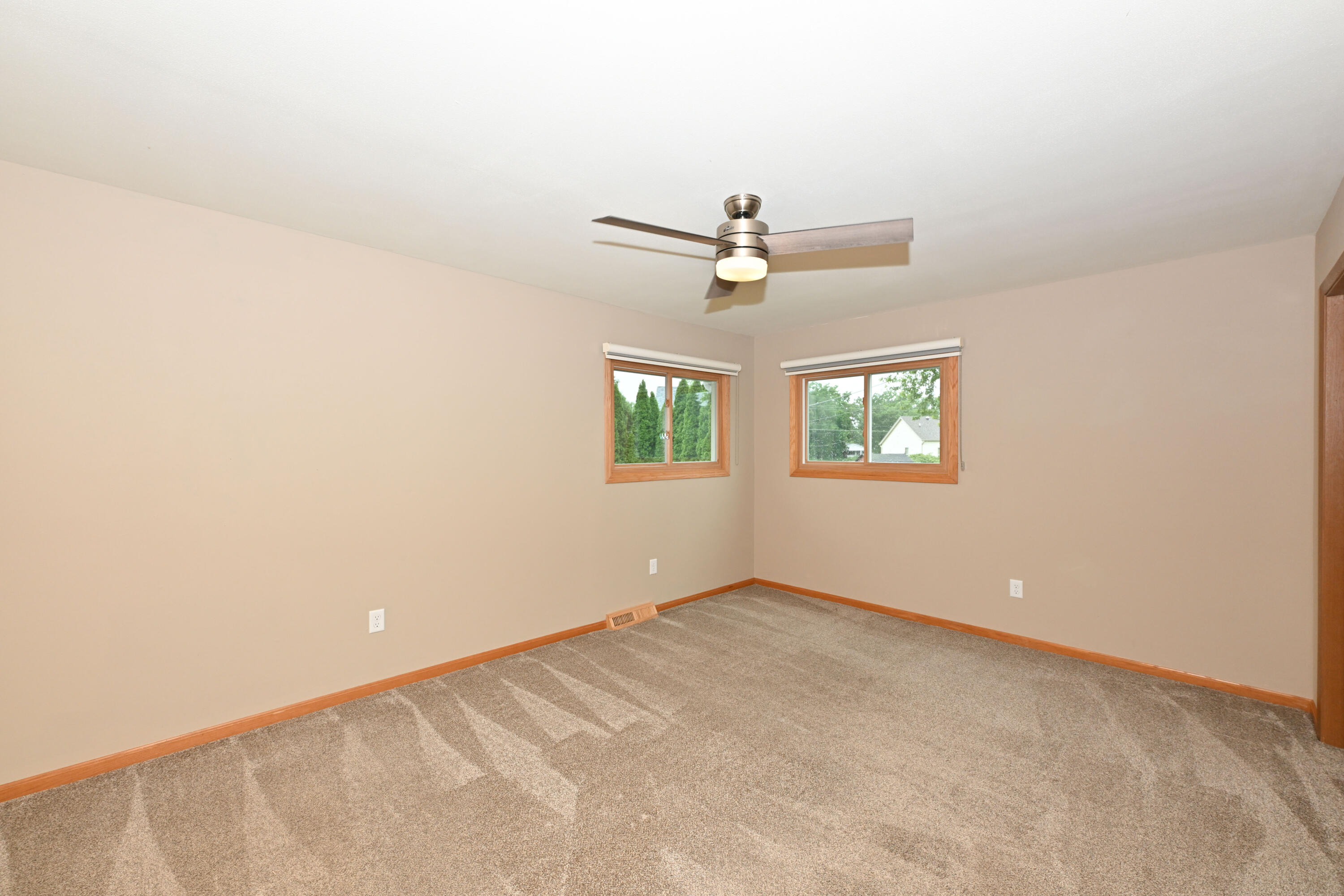 12237 West Larkspur Road Franklin, WI 53132 - Photo 16 of 42 Bedroom 2