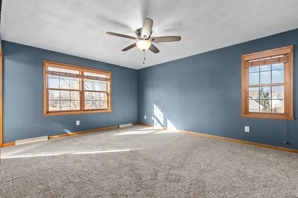 $476,000 | 2189 East Prairie Creek Drive, Neenah, WI 54956