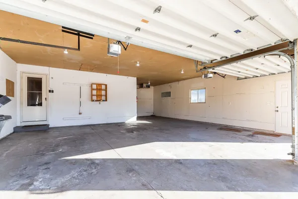 $476,000 | 2189 East Prairie Creek Drive, Neenah, WI 54956