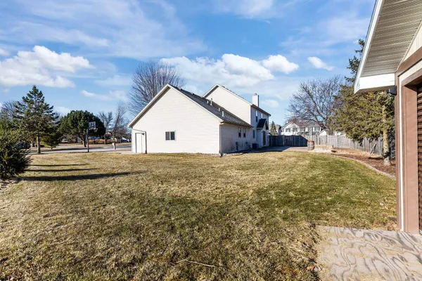 $476,000 | 2189 East Prairie Creek Drive, Neenah, WI 54956
