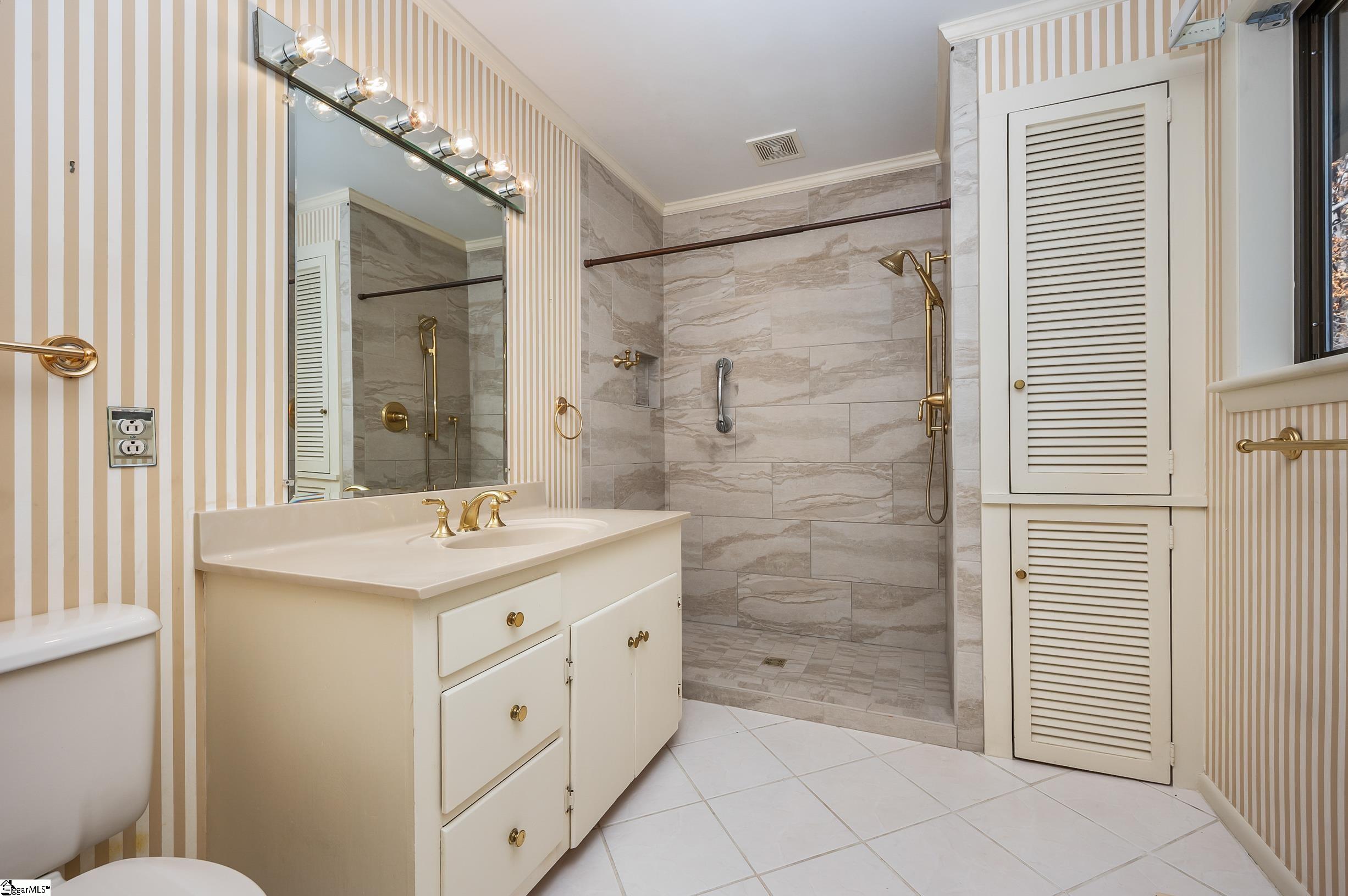 56 Wells Lane Tryon, NC 28782 - Photo 27 of 36 Gallery Image 27