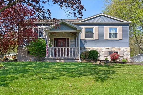$215,000 | 1355 Wakefield Drive, Hermitage, PA 16148