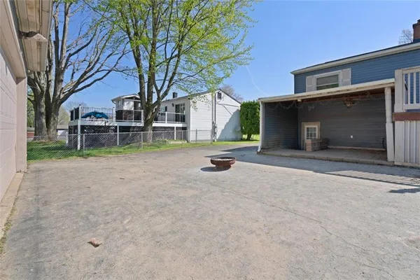 $215,000 | 1355 Wakefield Drive, Hermitage, PA 16148
