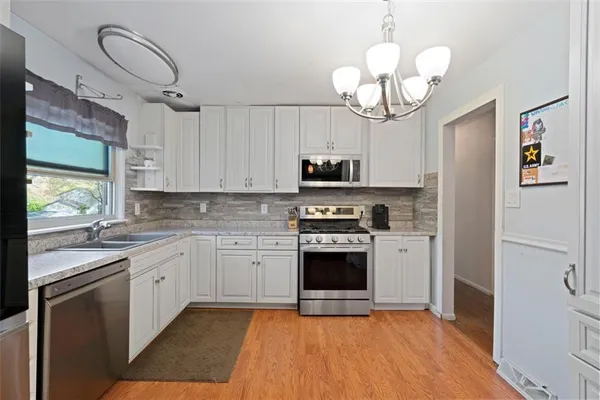 $215,000 | 1355 Wakefield Drive, Hermitage, PA 16148