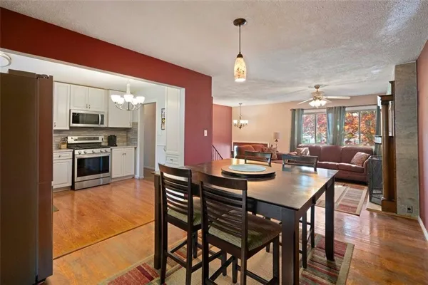 $215,000 | 1355 Wakefield Drive, Hermitage, PA 16148
