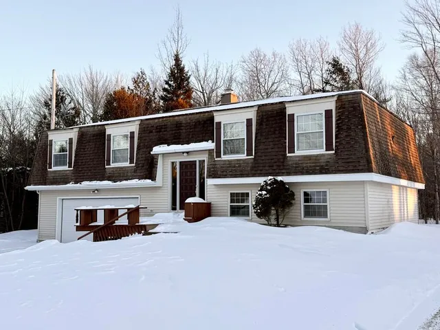 $168,500 | 43 Heritage Street, Millinocket, ME 04462