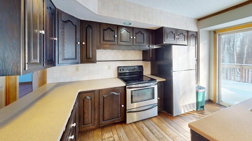 43 Heritage Street Millinocket, ME 04462 - Photo 13 of 62 13 43-Heritage-St-Kitchen (Copy)