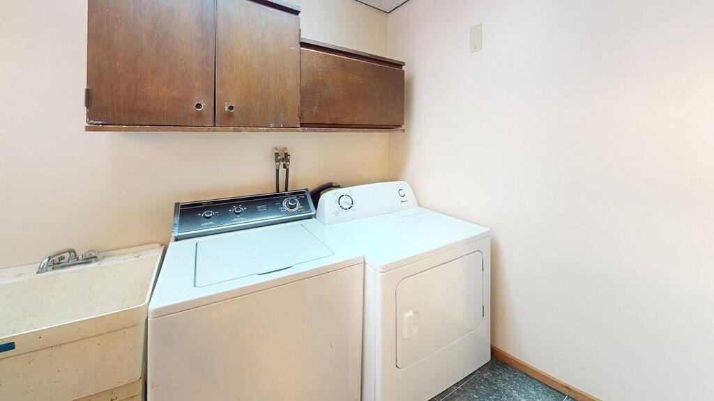 43 Heritage Street Millinocket, ME 04462 - Photo 44 of 62 44 43-Heritage-St-Laundry (Copy)