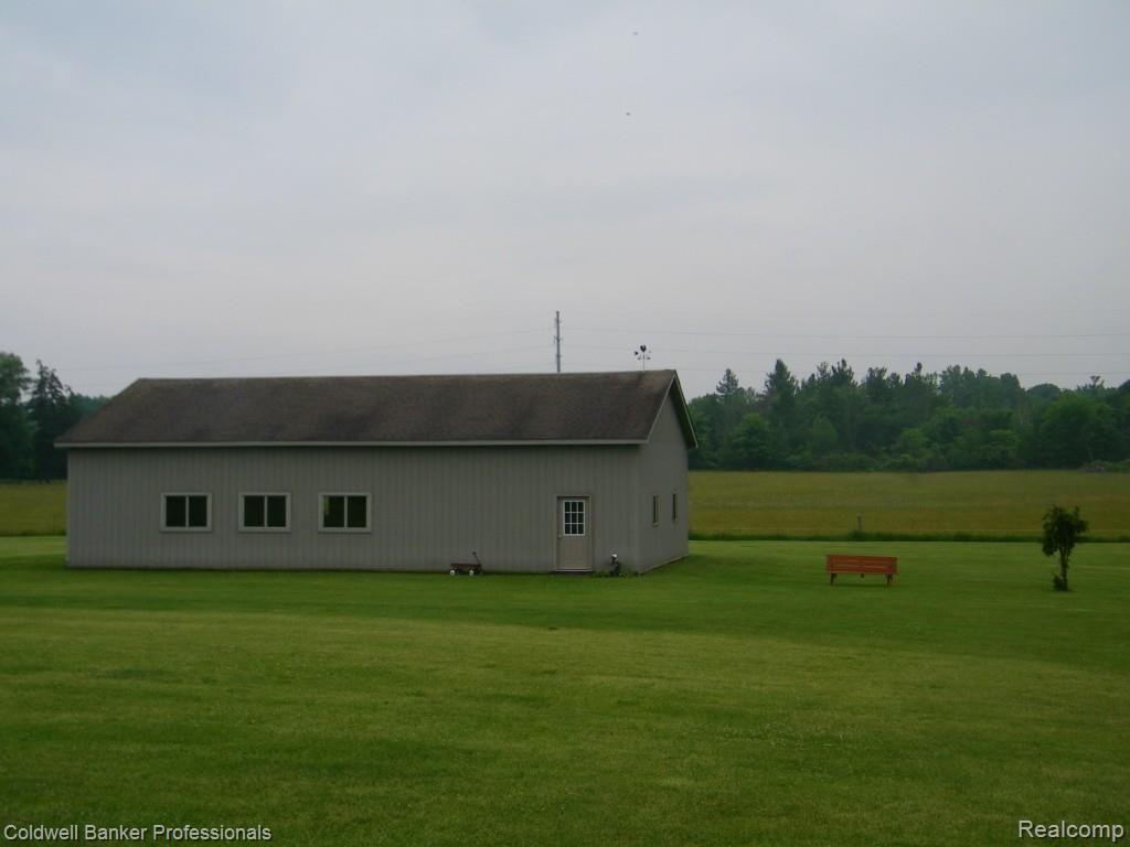6740 Wagner Road Imlay City, MI 48444 - Photo 8 of 38 100_1120.jpg