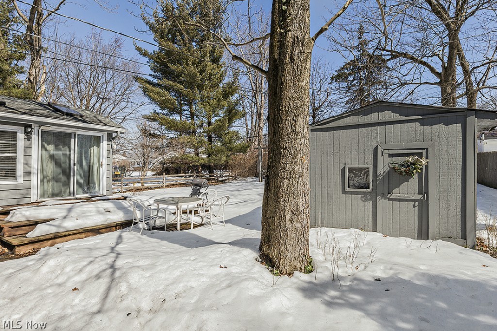 1029 Professor Road Cleveland, OH 44124 - Photo 12 of 25