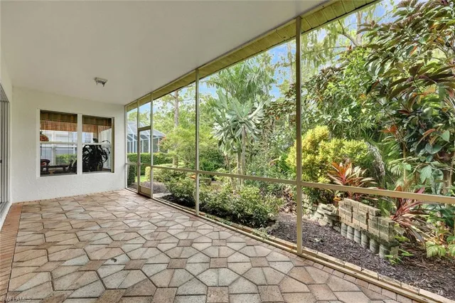 $507,500 | 818 Grafton Court, Unit 5, Naples, FL 34104