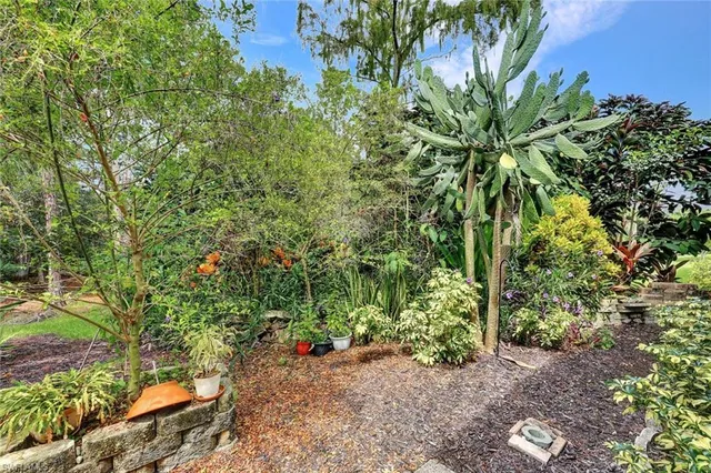 $507,500 | 818 Grafton Court, Unit 5, Naples, FL 34104