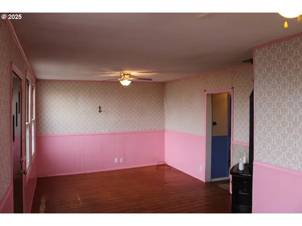 $129,000 | 360 West College Street, Athena, OR 97813