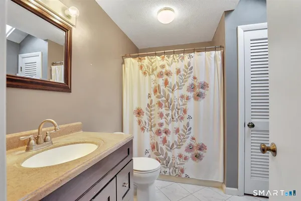 $300,000 | 108 Skyview Drive, Unit 108, Cromwell, CT 06416
