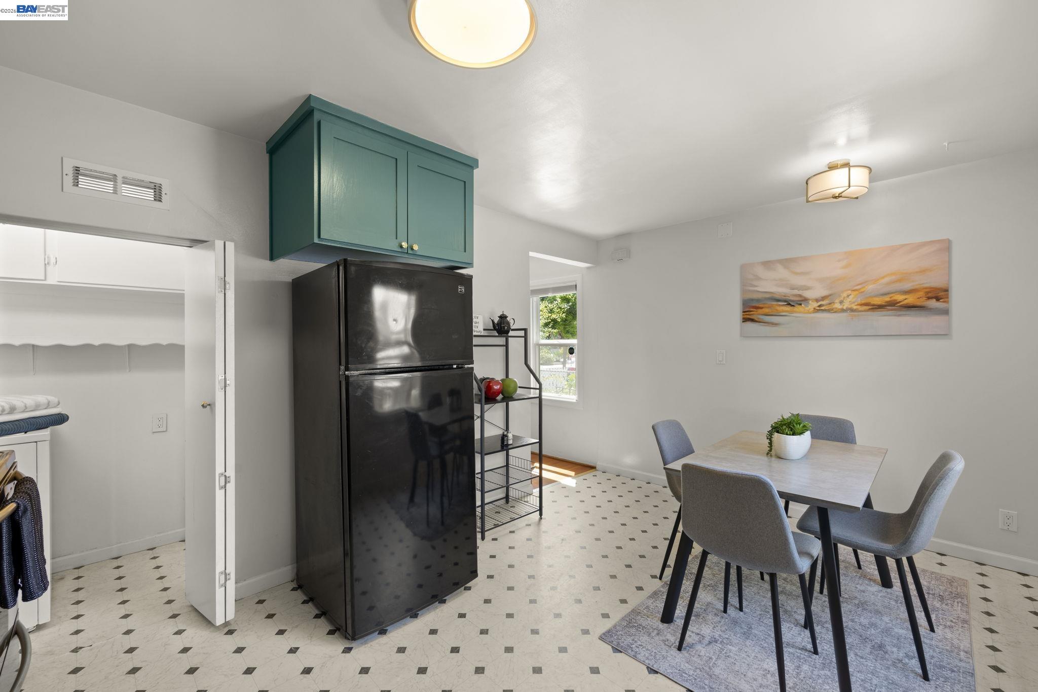 1711 3rd Street Alameda, CA 94501 - Photo 14 of 44