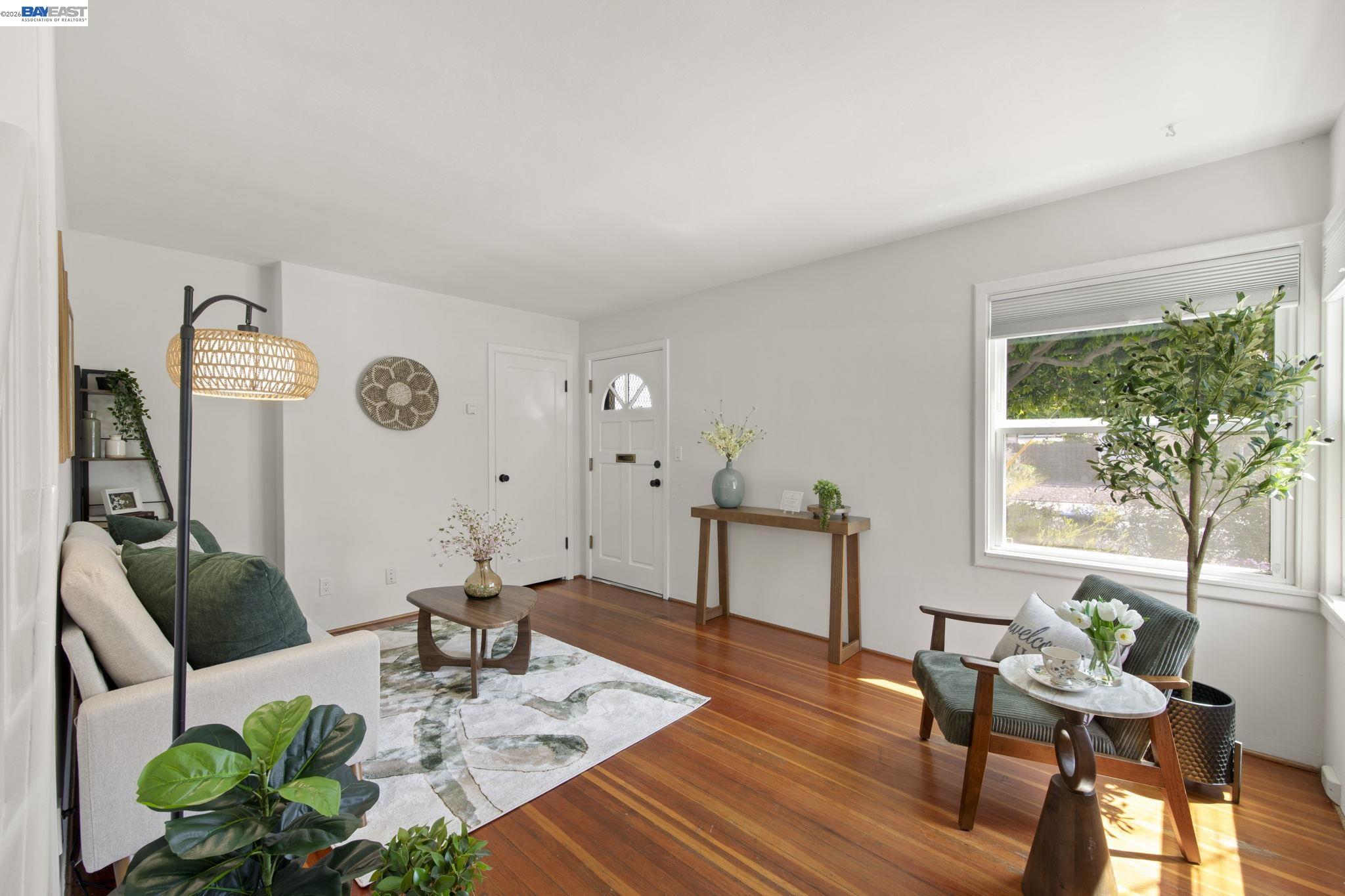 1711 3rd Street Alameda, CA 94501 - Photo 3 of 44