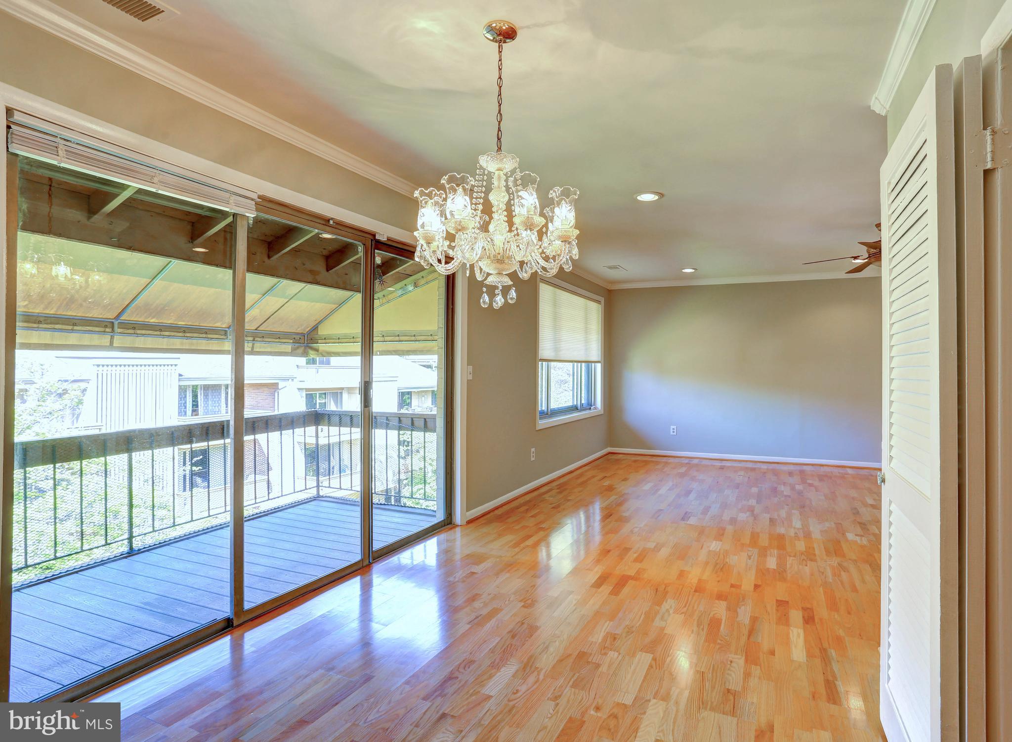 8 Cross Keys Road, Unit 8F Baltimore, MD 21210 - Photo 8 of 47 Gallery Image 8