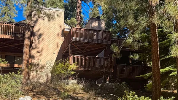 $369,500 | 62784 Sunny Vista Lane, Unit 28, Mono Hot Springs, CA 93642