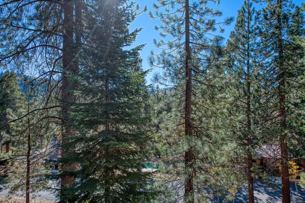 $369,500 | 62784 Sunny Vista Lane, Unit 28, Mono Hot Springs, CA 93642