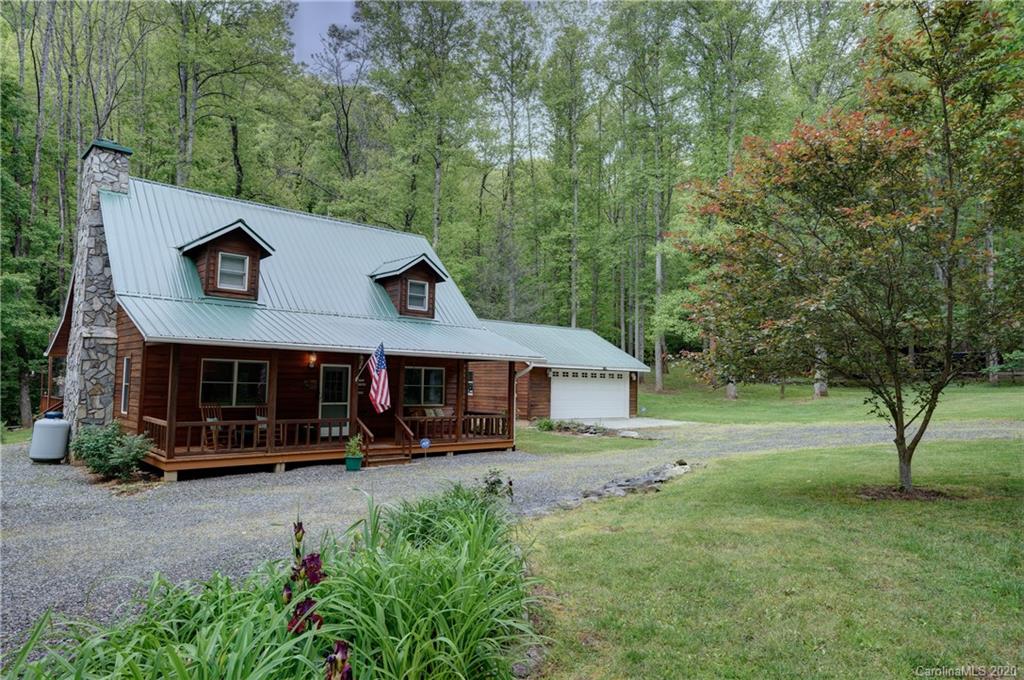 121 Chestnut Cove Road Whittier, NC 28789 - Photo 2 of 47 Gallery Image 2