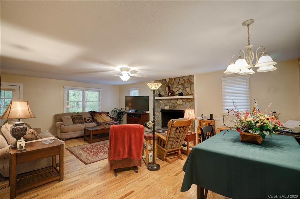 121 Chestnut Cove Road Whittier, NC 28789 - Photo 11 of 47 Gallery Image 11