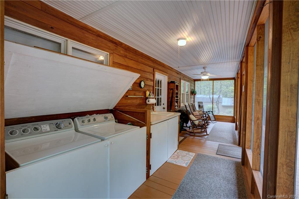 121 Chestnut Cove Road Whittier, NC 28789 - Photo 22 of 47 Gallery Image 22