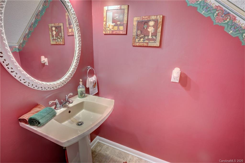 121 Chestnut Cove Road Whittier, NC 28789 - Photo 24 of 47 Gallery Image 24