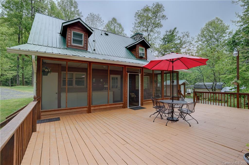 121 Chestnut Cove Road Whittier, NC 28789 - Photo 27 of 47 Gallery Image 27