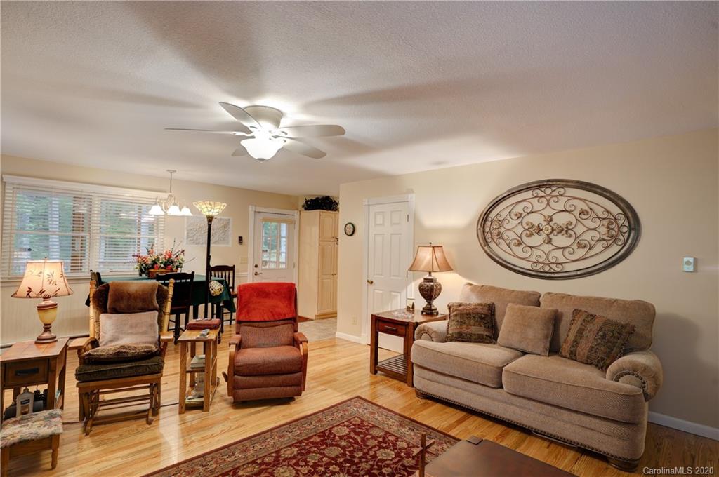 121 Chestnut Cove Road Whittier, NC 28789 - Photo 5 of 47 Gallery Image 5