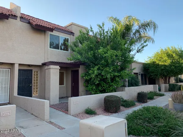 $1,650 | 20227 North 21st Drive, Phoenix, AZ 85027