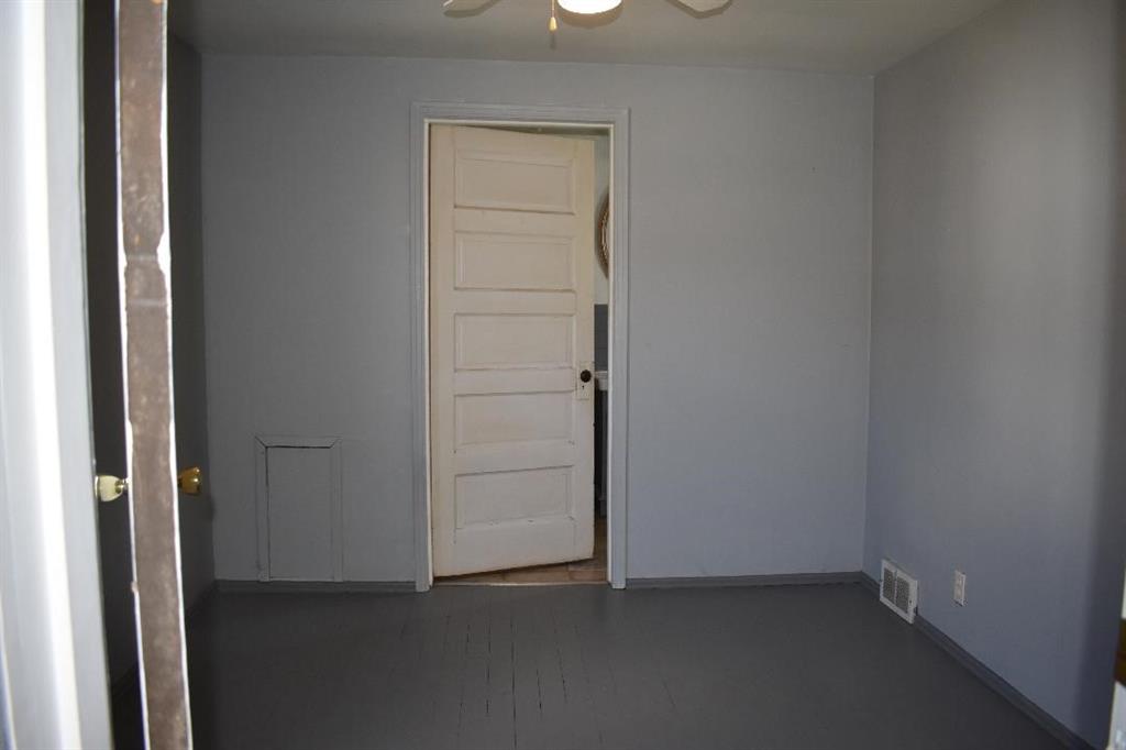 210 Maple Lane Pittsburgh, PA 15225 - Photo 11 of 15 Bedroom