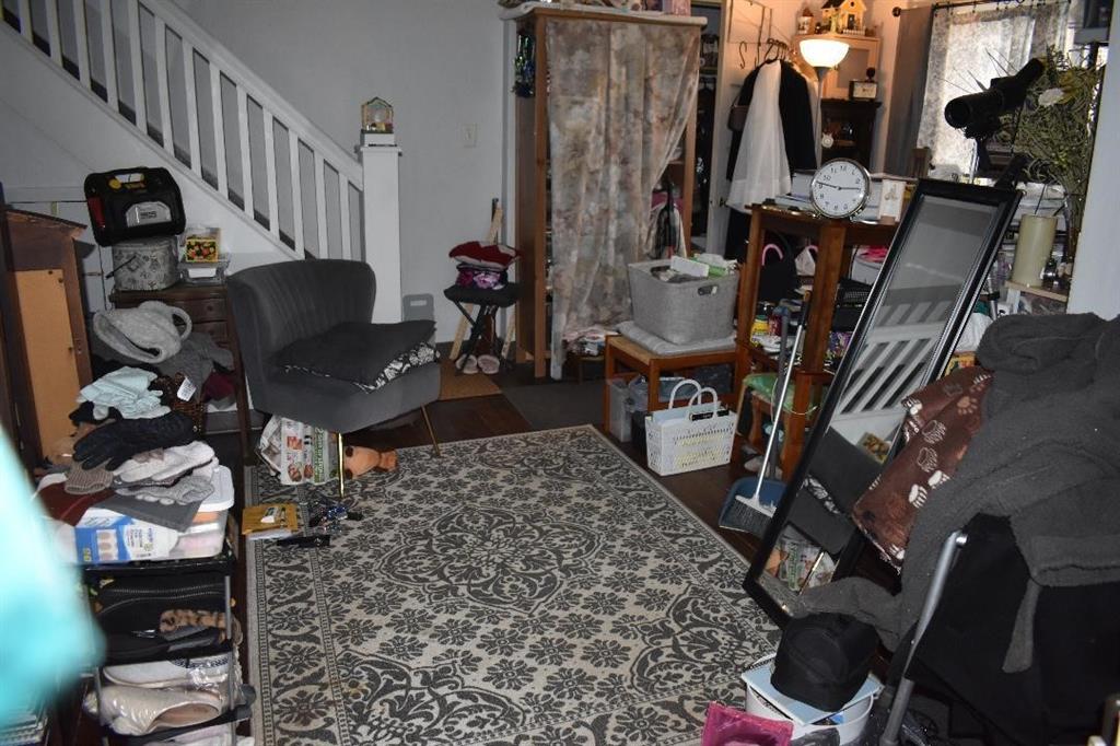 210 Maple Lane Pittsburgh, PA 15225 - Photo 14 of 15 Living Room Unit A