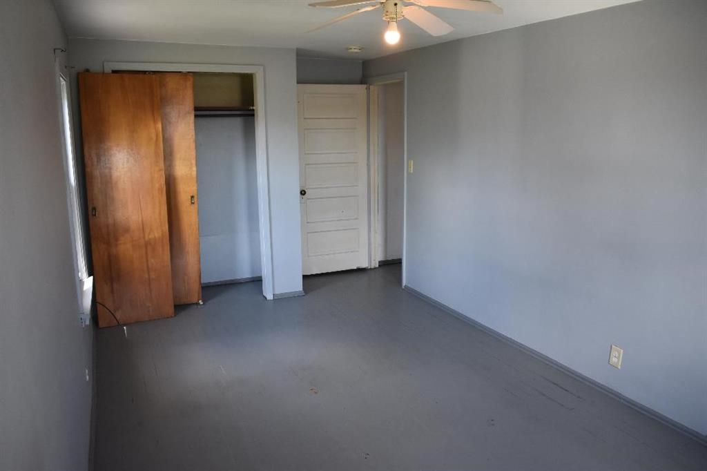 210 Maple Lane Pittsburgh, PA 15225 - Photo 9 of 15 Bedroom