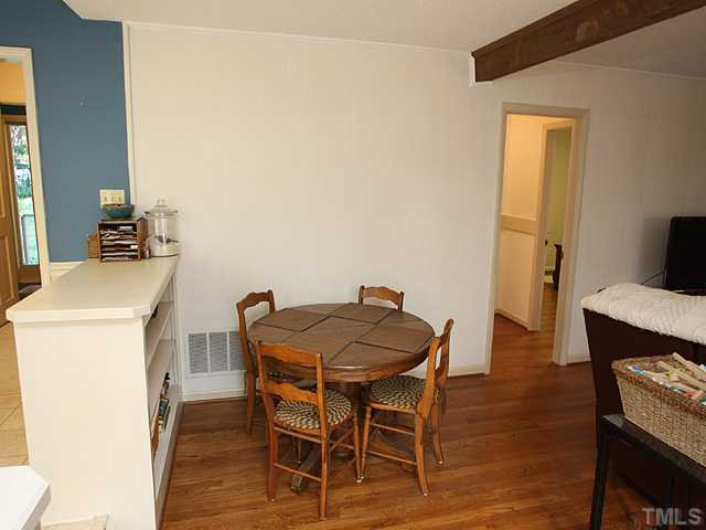 4916 Brookhurst Place Raleigh, NC 27609 - Photo 4 of 12 Photo 4