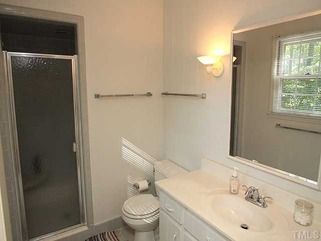 4916 Brookhurst Place Raleigh, NC 27609 - Photo 8 of 12 Photo 8