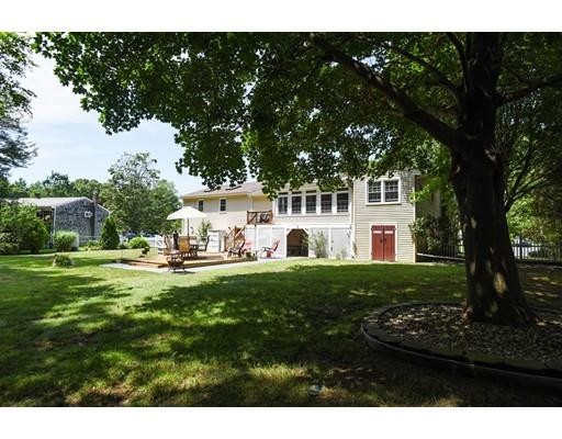 55 Eleanor Road Raynham, MA 02767 - Photo 5 of 41 Gallery Image 5