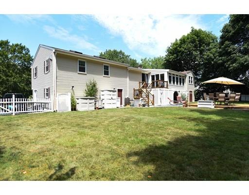 55 Eleanor Road Raynham, MA 02767 - Photo 6 of 41 Gallery Image 6