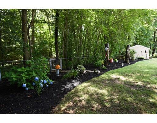 55 Eleanor Road Raynham, MA 02767 - Photo 8 of 41 Gallery Image 8