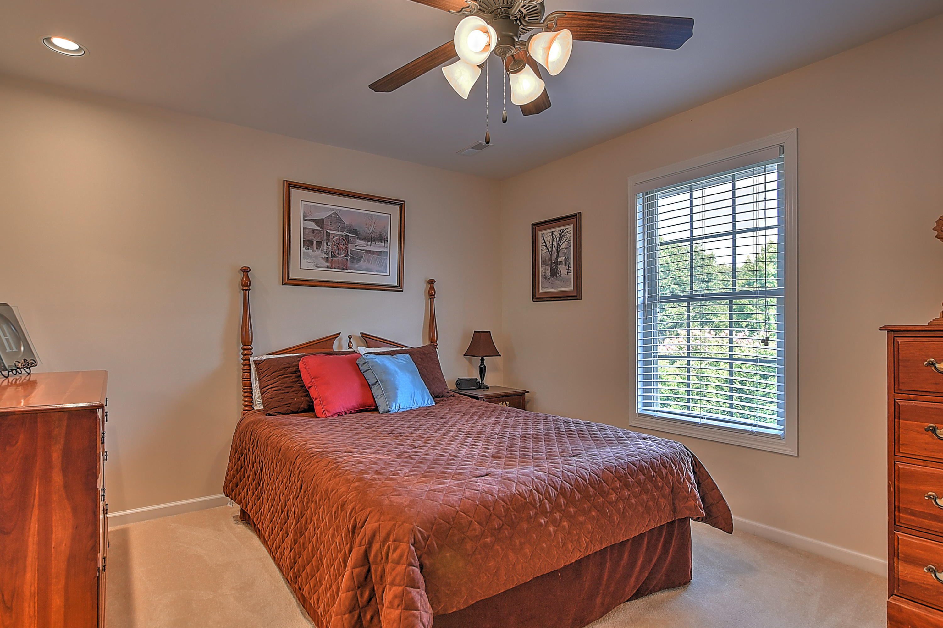 1709 Cherokee Road, Unit 203 Johnson City, TN 37604 - Photo 18 of 31 709 Cherokee Rd-18