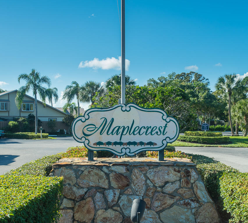 52 Maplecrest Circle Jupiter, FL 33458 - Photo 42 of 42 52 Maplecrest Cir-43