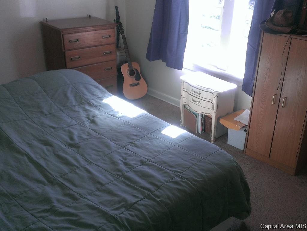 2632 Yale Boulevard Springfield, IL 62703 - Photo 8 of 11 Gallery Image 8