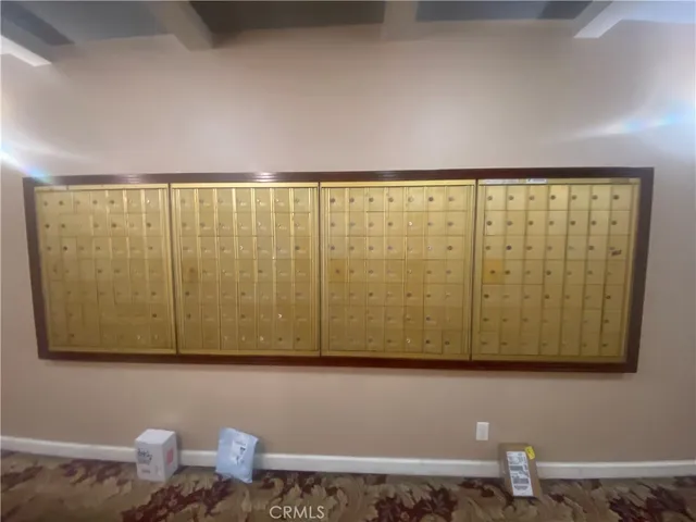 $1,498 | 140 Linden Avenue, Long Beach, CA 90802