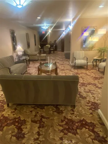 $1,498 | 140 Linden Avenue, Long Beach, CA 90802