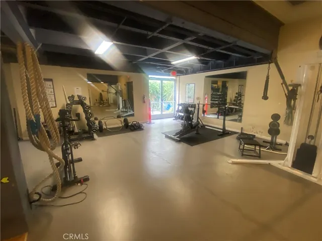 $1,498 | 140 Linden Avenue, Long Beach, CA 90802