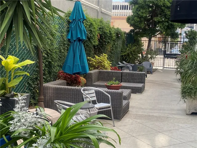 $1,498 | 140 Linden Avenue, Long Beach, CA 90802