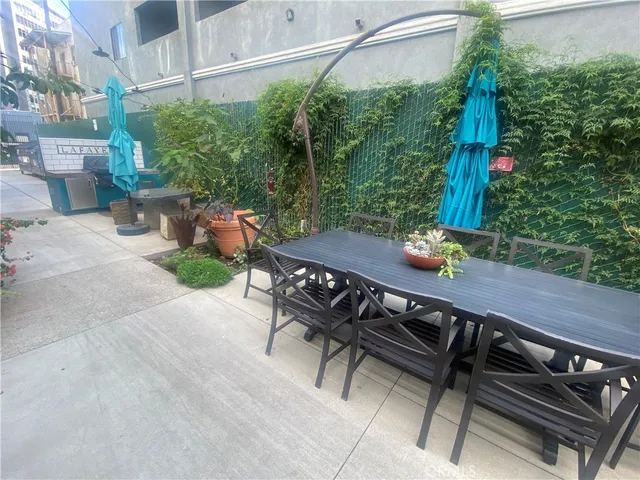 $1,498 | 140 Linden Avenue, Long Beach, CA 90802