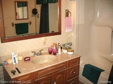 8588 Crescent Beach Road Pigeon, MI 48755 - Photo 14 of 19 8588CrescentBeachBath2