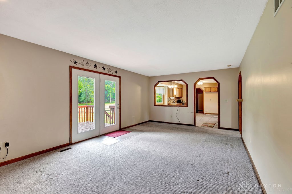 7349 Vinnedge Road Hamilton, OH 45011 - Photo 12 of 44 Gallery Image 12