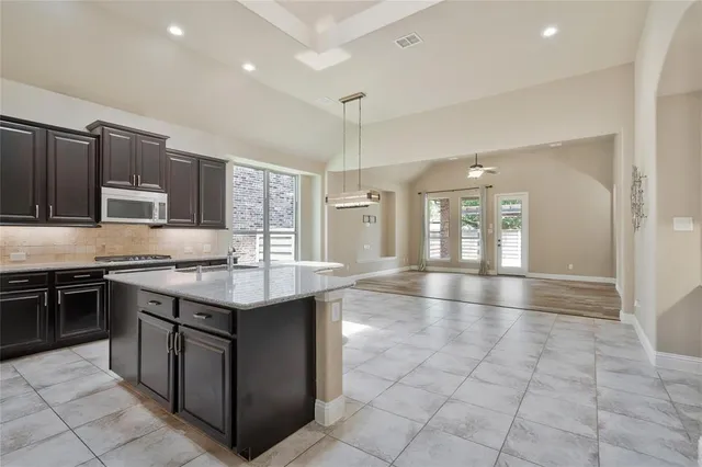 $2,550 | 855 Forest Street, Little Elm, TX 76227