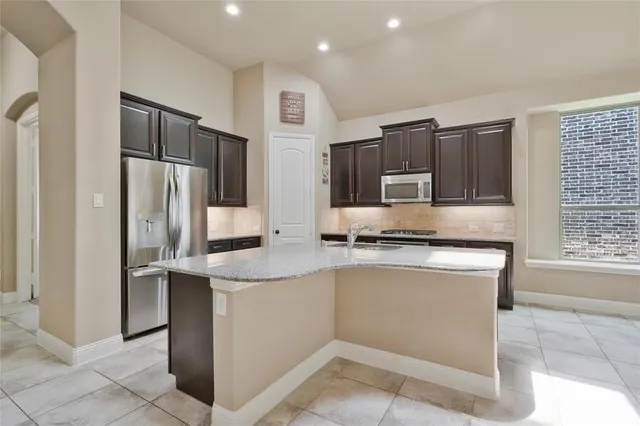 $2,550 | 855 Forest Street, Little Elm, TX 76227